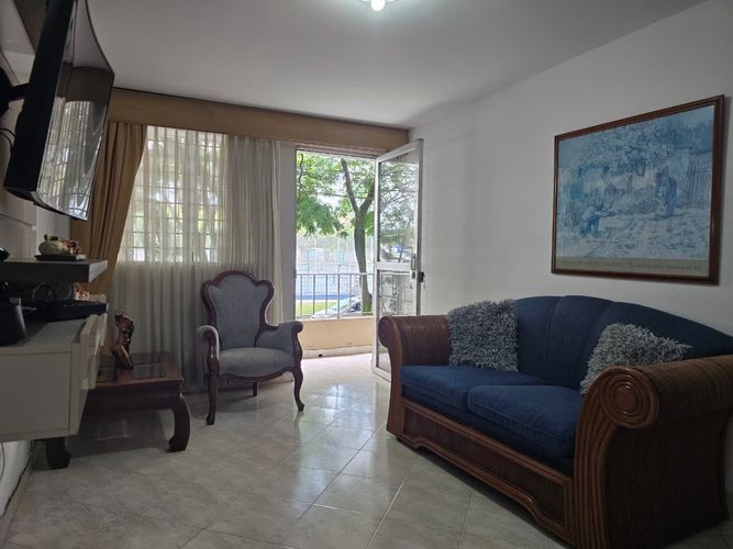 Casa de 4 alcobas en venta en Belén, Medellín, 149 m² · foto 1 de 16