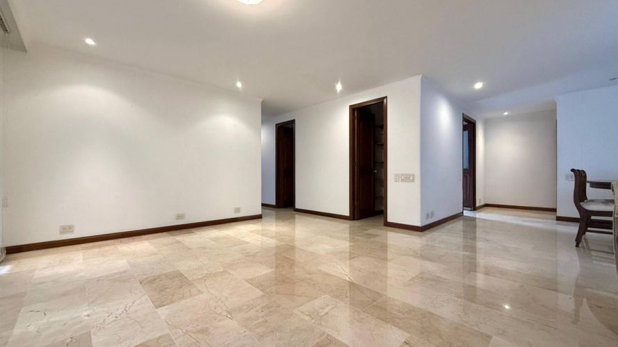 Apartamento de 3 alcobas en arriendo en La Florida, Medellín, 170 m² · foto 2 de 24