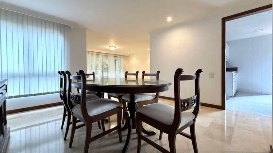 Apartamento de 3 alcobas en arriendo en La Florida, Medellín, 170 m² · foto 9 de 24