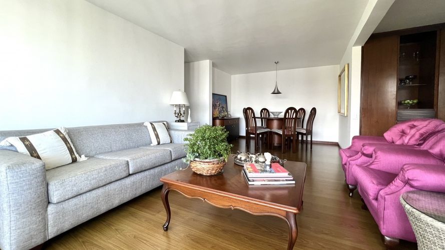 Apartamento de 2 alcobas en arriendo en Los Balsos, Medellín, 105 m² · foto 2 de 23