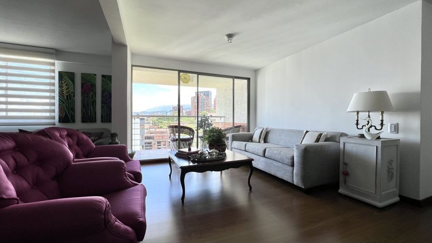 Apartamento de 2 alcobas en arriendo en Los Balsos, Medellín, 105 m² · foto 6 de 23