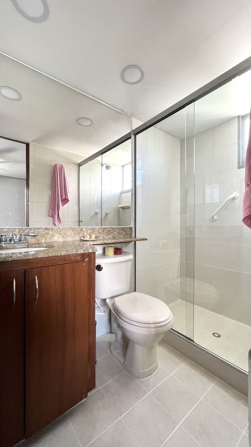 Apartamento de 2 alcobas en arriendo en Los Balsos, Medellín, 105 m² · foto 21 de 23