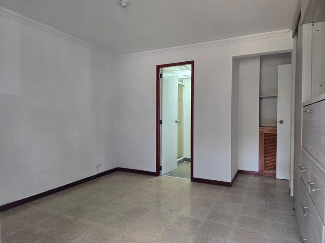 Apartamento de 3 alcobas en arriendo en Belén, Medellín, 140 m² · foto 13 de 18