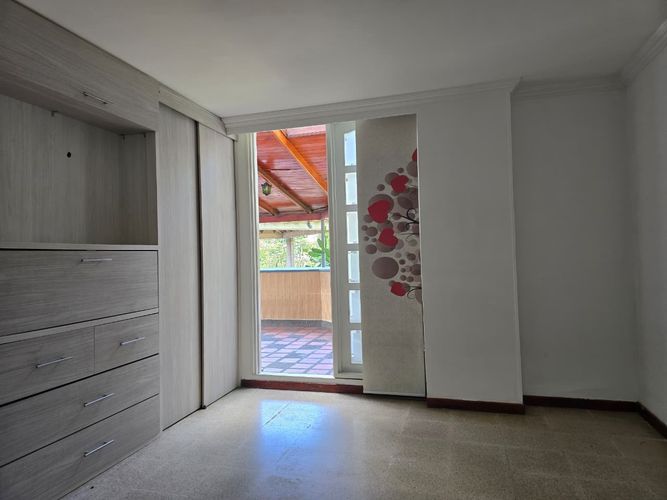 Apartamento de 3 alcobas en arriendo en Belén, Medellín, 140 m² · foto 11 de 18