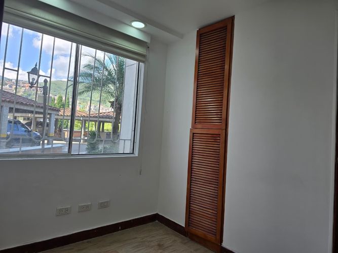 Apartamento de 3 alcobas en arriendo en Belén, Medellín, 140 m² · foto 16 de 18