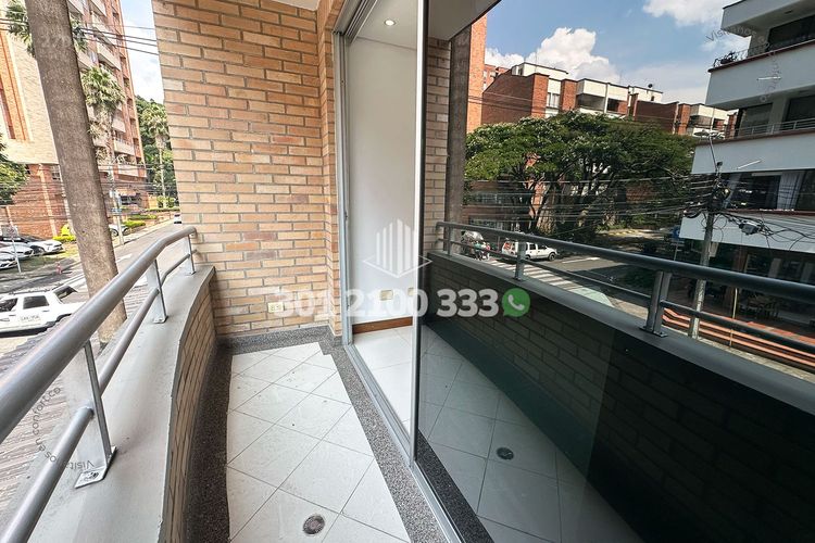 Apartamento de 3 alcobas en arriendo en Laureles, Medellín, 105 m² · foto 5 de 20