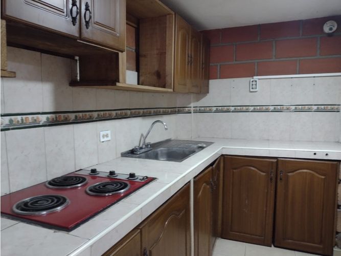 Bodega en arriendo en Belén San Bernardo, Medellín, 351 m² · foto 5 de 10