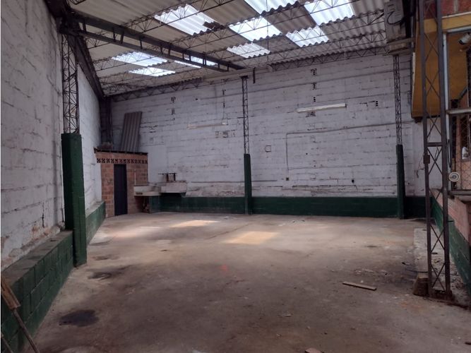 Bodega en arriendo en Belén San Bernardo, Medellín, 351 m² · foto 7 de 10
