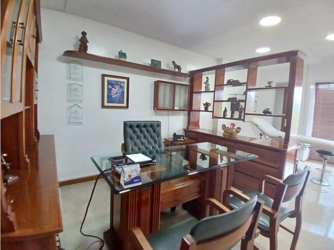 Consultorio en venta en La Mota, Medellín, 23 m² · foto 2 de 9