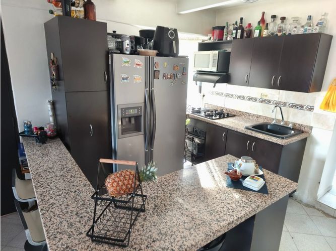 Apartamento de 3 alcobas en venta en La Mota, Medellín, 74 m² · foto 2 de 14