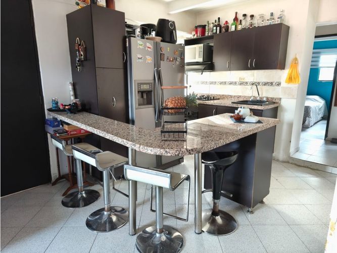 Apartamento de 3 alcobas en venta en La Mota, Medellín, 74 m² · foto 3 de 14