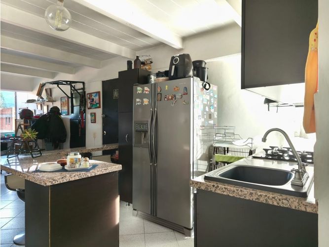 Apartamento de 3 alcobas en venta en La Mota, Medellín, 74 m² · foto 4 de 14