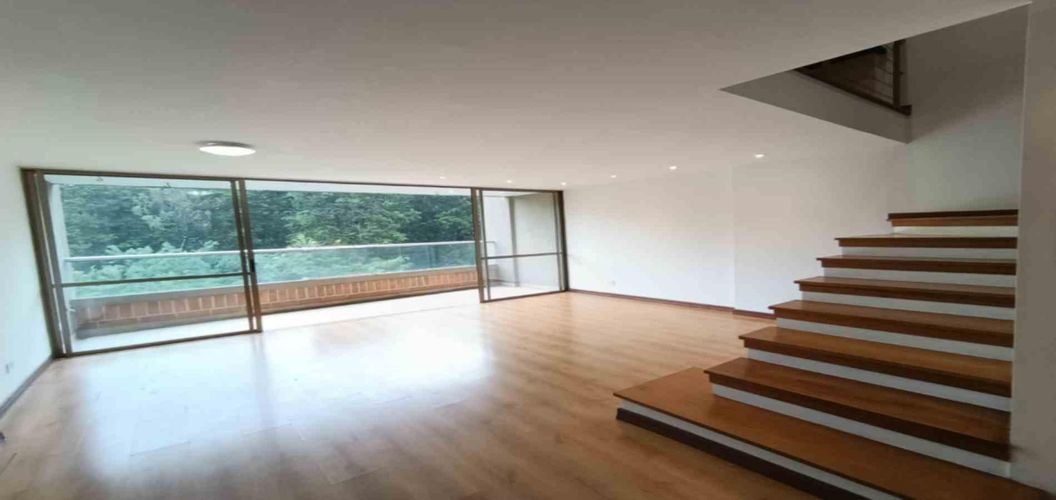 Apartamento de 2 alcobas en arriendo en Loma Del Esmeraldal, Envigado, 125 m² · foto 2 de 13