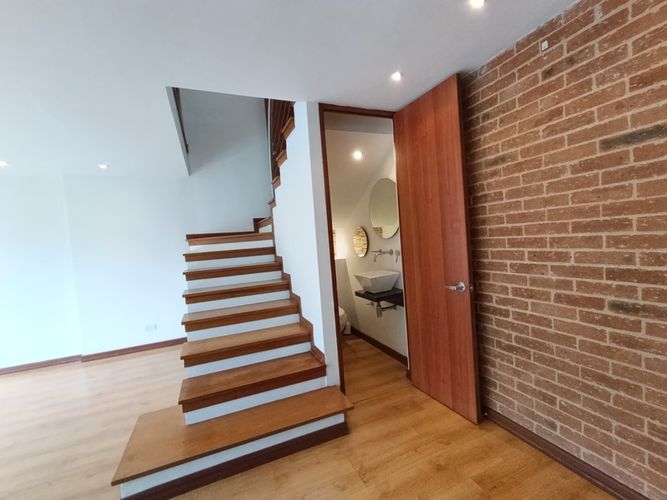 Apartamento de 2 alcobas en arriendo en Loma Del Esmeraldal, Envigado, 125 m² · foto 4 de 13