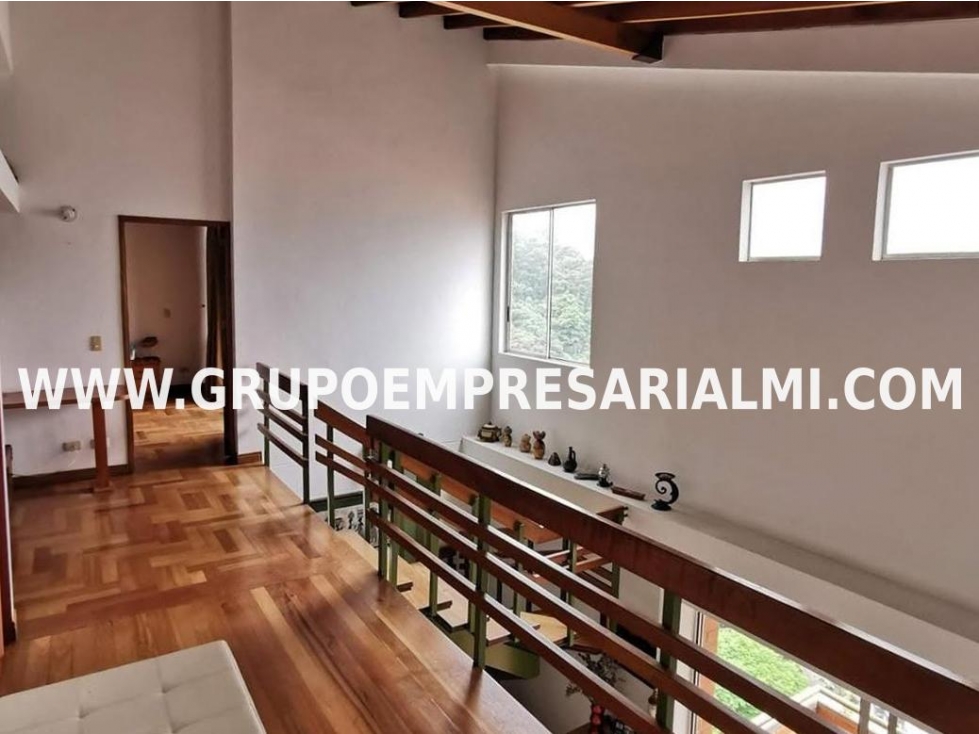 Apartamento en venta en El Poblado, Medellín 3
