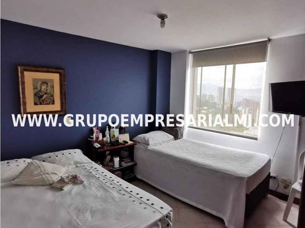 Apartamento en venta en El Poblado, Medellín 4