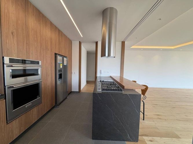 Apartamento de 3 alcobas en venta en Chico, Bogotá, 236 m² · foto 5 de 24