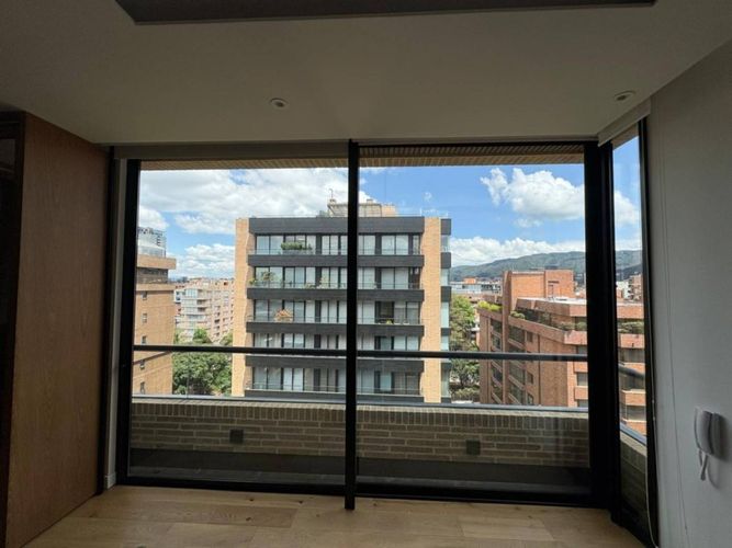Apartamento de 3 alcobas en venta en Chico, Bogotá, 236 m² · foto 18 de 24