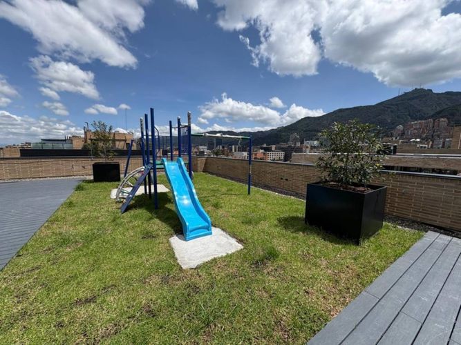 Apartamento de 3 alcobas en venta en Chico, Bogotá, 236 m² · foto 23 de 24