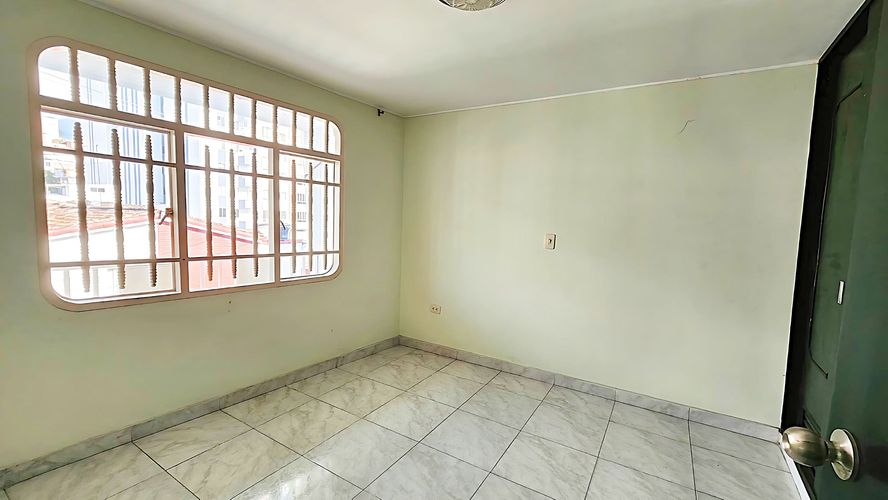 Casa de 5 alcobas en venta en Molinos Altos, Floridablanca, 375 m² · foto 5 de 16