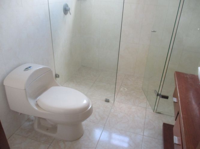 Casa de 5 alcobas en venta en Loma Del Escobero, Envigado, 1900 m² · foto 20 de 24