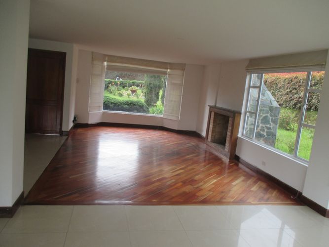Casa de 5 alcobas en venta en Loma Del Escobero, Envigado, 1900 m² · foto 21 de 24