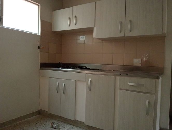 Apartamento de 4 alcobas en arriendo en Laureles, Medellín, 240 m² · foto 10 de 19