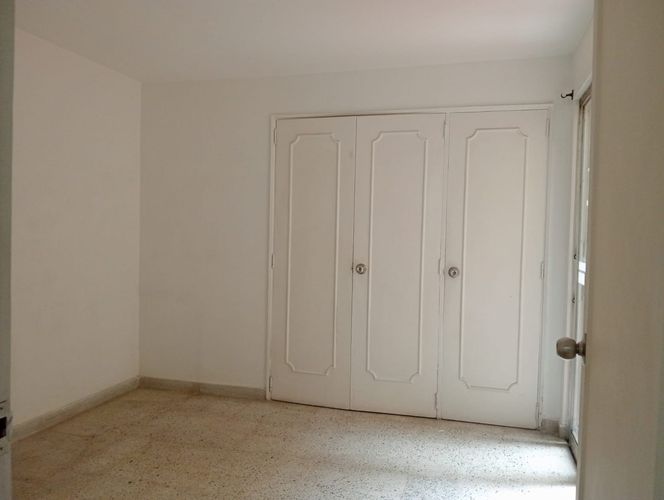 Apartamento de 4 alcobas en arriendo en Laureles, Medellín, 240 m² · foto 6 de 19