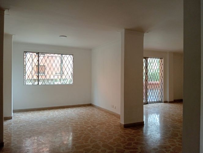Apartamento de 4 alcobas en arriendo en Laureles, Medellín, 240 m² · foto 14 de 19