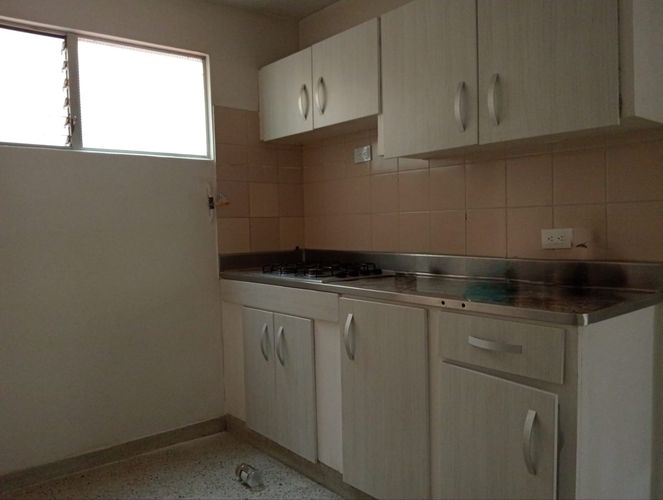 Apartamento de 4 alcobas en arriendo en Laureles, Medellín, 240 m² · foto 7 de 19