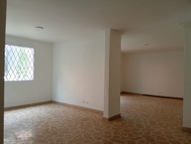 Apartamento de 4 alcobas en arriendo en Laureles, Medellín, 240 m² · foto 16 de 19