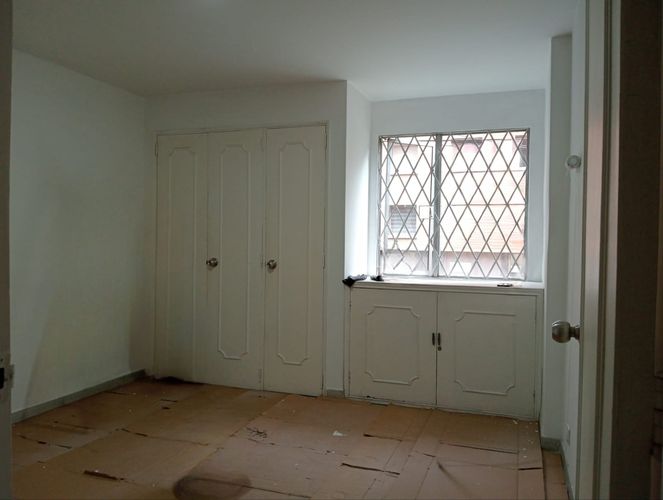 Apartamento de 4 alcobas en arriendo en Laureles, Medellín, 240 m² · foto 18 de 19
