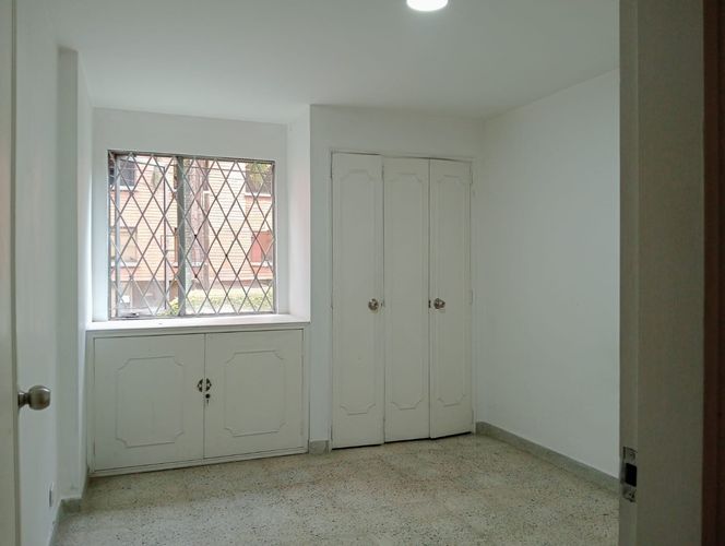 Apartamento de 4 alcobas en arriendo en Laureles, Medellín, 240 m² · foto 19 de 19