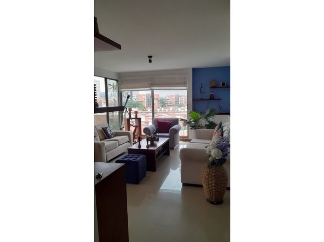 Apartamento de 3 alcobas en venta en Ciudad Jardin, Cali, 150 m² · foto 3 de 16