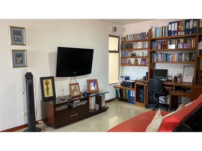 Apartamento de 3 alcobas en venta en Ciudad Jardin, Cali, 150 m² · foto 11 de 16