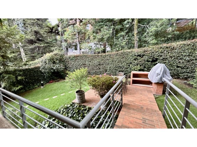 Casa de 4 alcobas en venta en Niza, Bogotá, 390 m² · foto 12 de 24