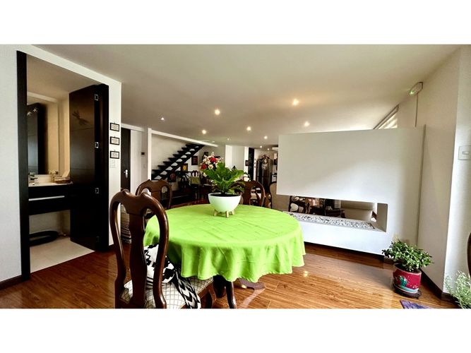 Apartamento de 3 alcobas en venta en Usaquen, Bogotá, 185 m² · foto 5 de 24