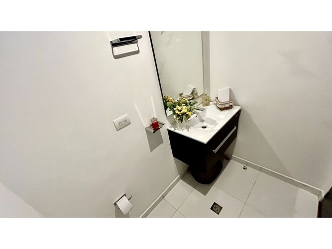 Apartamento de 3 alcobas en venta en Usaquen, Bogotá, 185 m² · foto 7 de 24