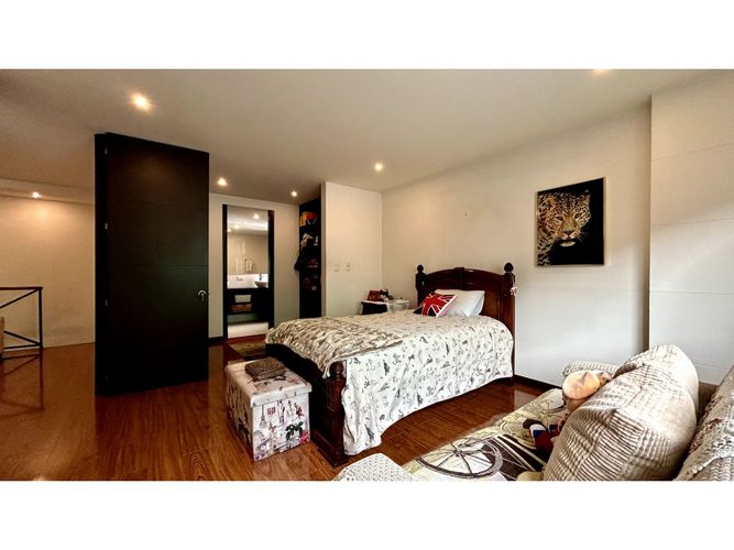 Apartamento de 3 alcobas en venta en Usaquen, Bogotá, 185 m² · foto 16 de 24