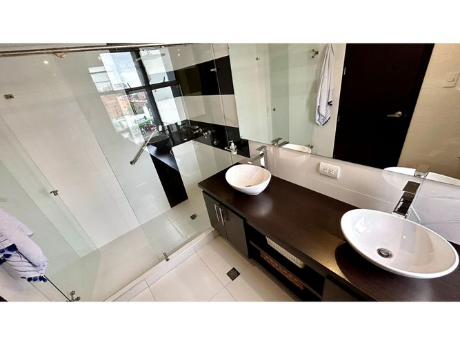 Apartamento de 3 alcobas en venta en Usaquen, Bogotá, 185 m² · foto 18 de 24