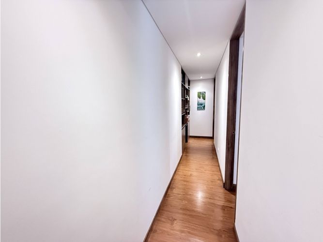 Apartamento de 3 alcobas en venta en Ub. Delicias Del Carmen, Bogotá, 140 m² · foto 4 de 15