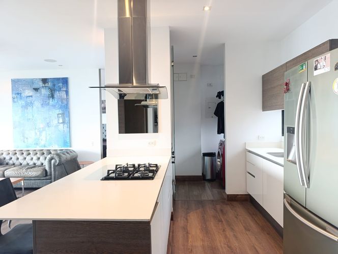 Apartamento de 2 alcobas en arriendo en El Poblado, Medellín, 115 m² · foto 8 de 15