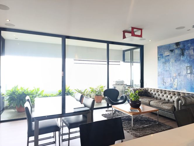 Apartamento de 2 alcobas en arriendo en El Poblado, Medellín, 115 m² · foto 2 de 15
