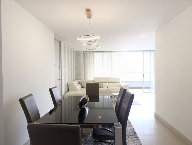 Apartamento de 3 alcobas en arriendo en El Poblado, Medellín, 126 m² · foto 6 de 20