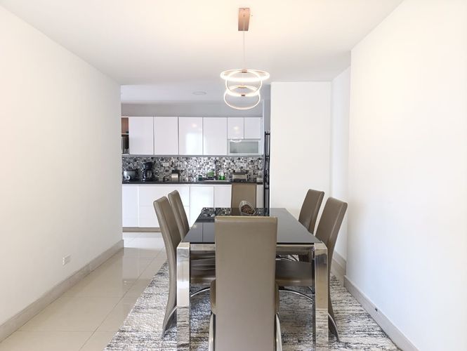 Apartamento de 3 alcobas en arriendo en El Poblado, Medellín, 126 m² · foto 7 de 20