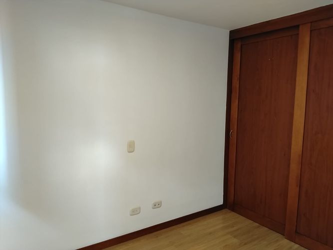 Apartamento de 2 alcobas en arriendo en El Poblado, Medellín, 86 m² · foto 12 de 19