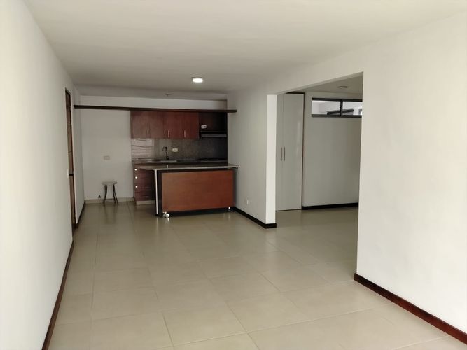 Apartamento de 2 alcobas en arriendo en El Poblado, Medellín, 86 m² · foto 8 de 19