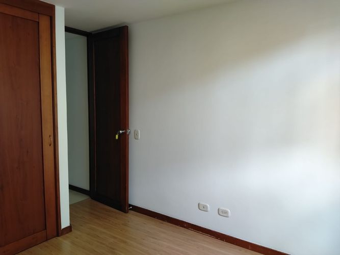 Apartamento de 2 alcobas en arriendo en El Poblado, Medellín, 86 m² · foto 13 de 19