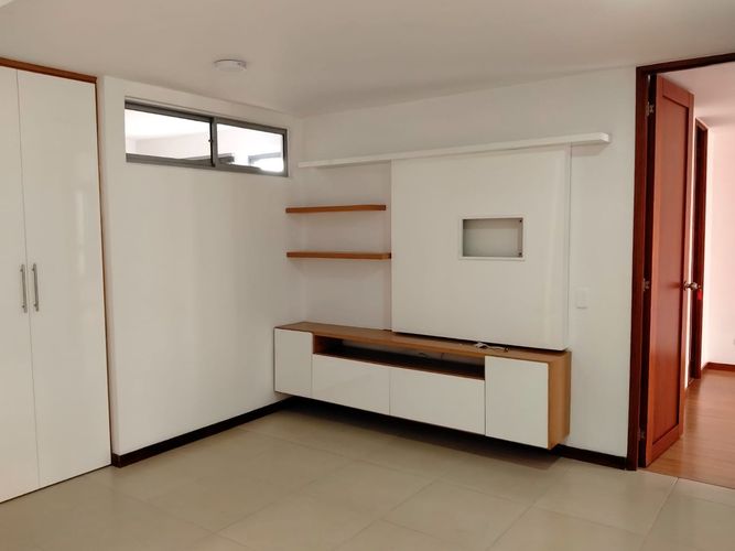 Apartamento de 2 alcobas en arriendo en El Poblado, Medellín, 86 m² · foto 14 de 19