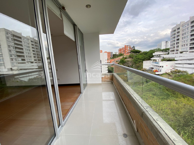 Apartamento de 3 alcobas en venta en Santa Teresita, Cali, 200 m² · foto 16 de 24